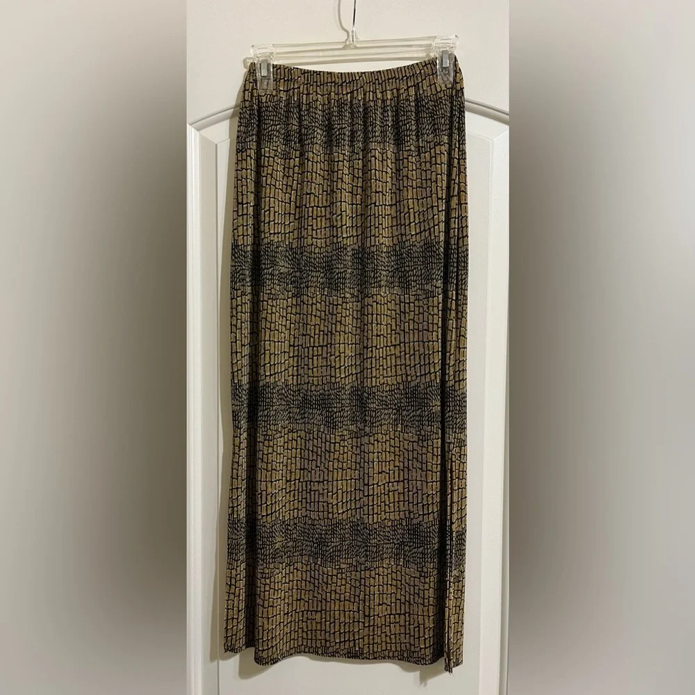 Notations 3 PIECES Black and Gold Brown Cardigan Tank Top Skirt Medium Small - Picture 11 of 13